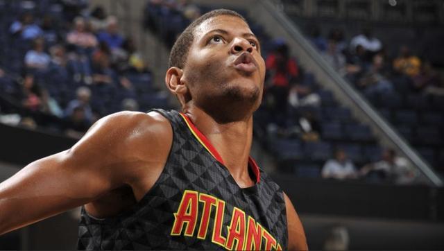 世界杯苹果下载-埃迪-塔瓦雷斯：佛得角历史上首位NBA球员 仅用8年打入NBA